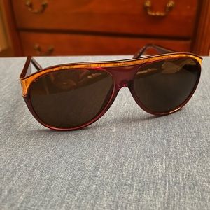 Alviero Martini 1a classe Italian luxury sunglasses with original case